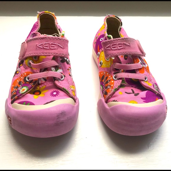 Keen size 9 kids pink bird design shoes from Smoke-free, Pet-free home - Picture 3 of 6